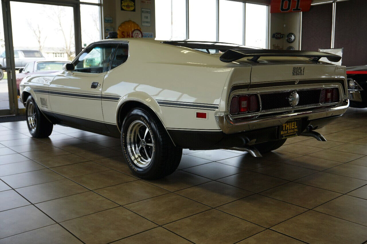 Ford-Mustang-1971-5