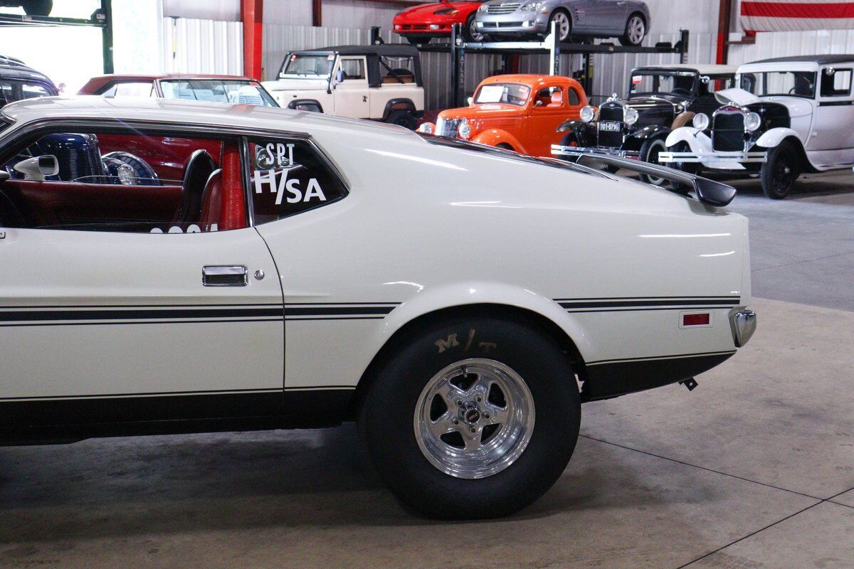 Ford-Mustang-1972-4