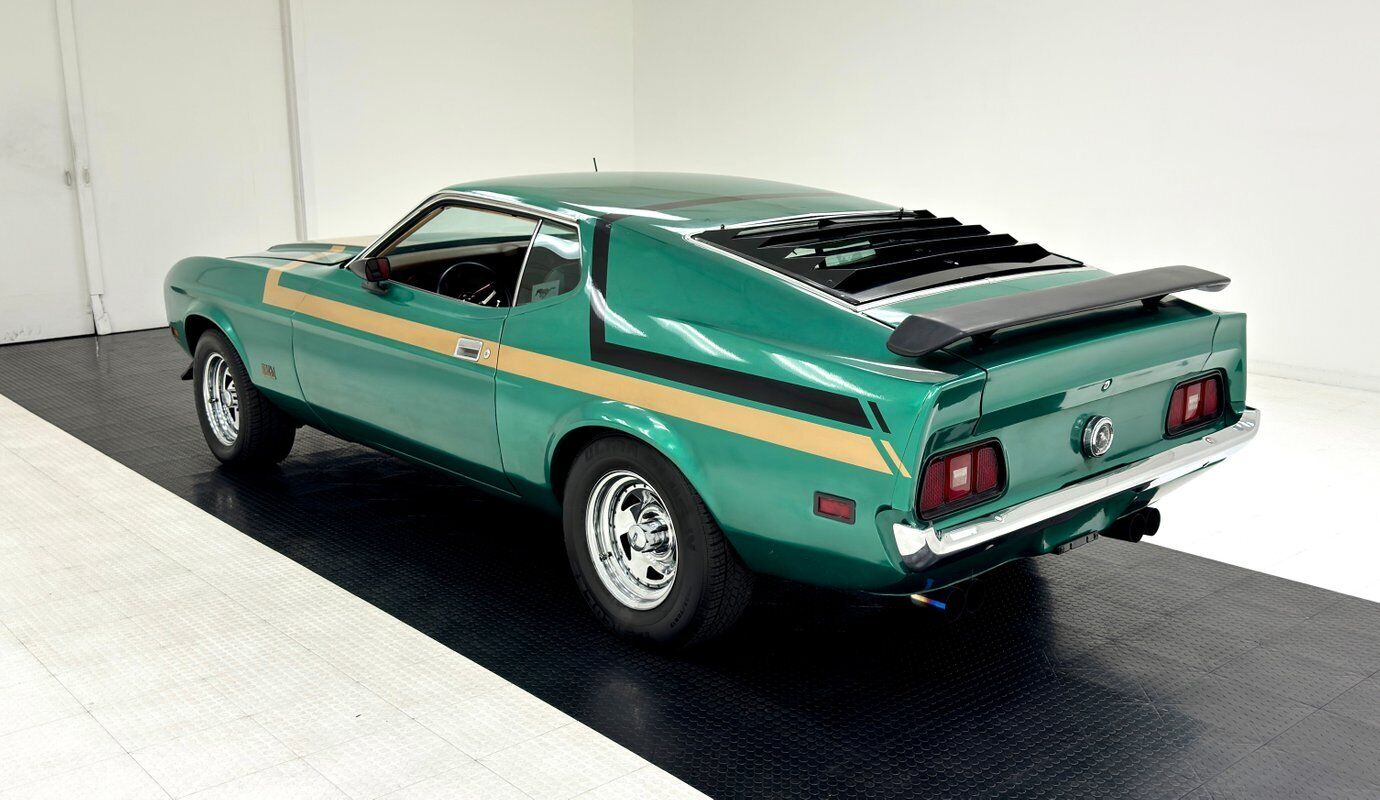 Ford-Mustang-1973-2