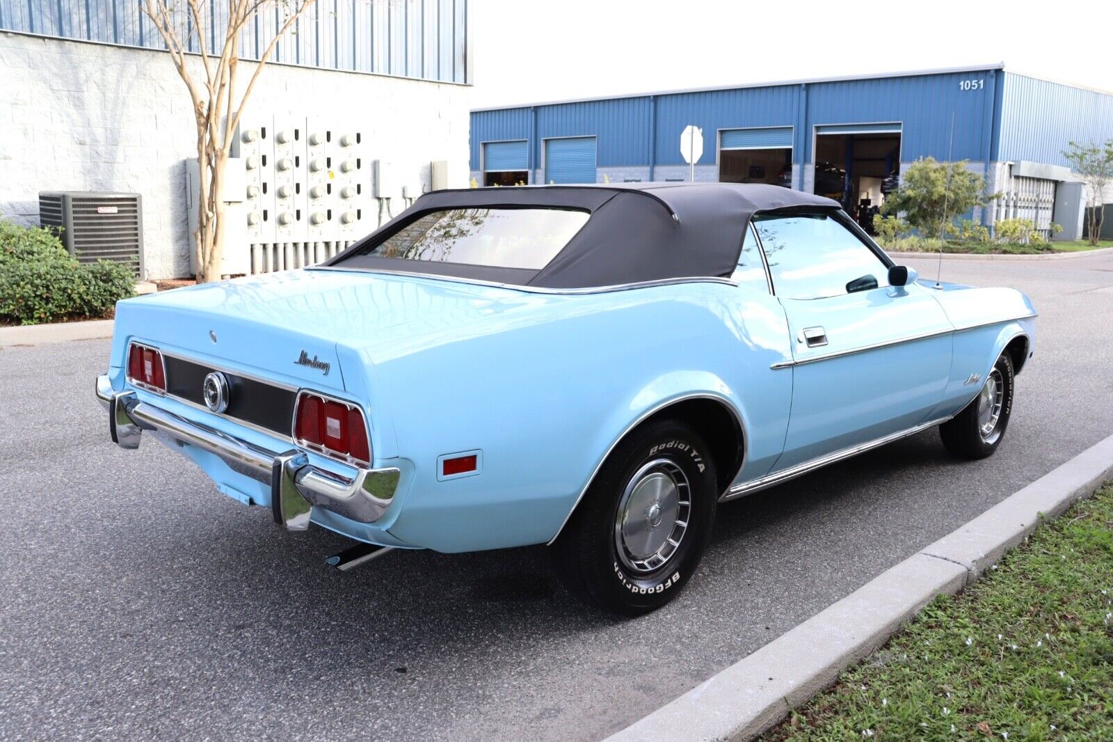 Ford-Mustang-1973-4