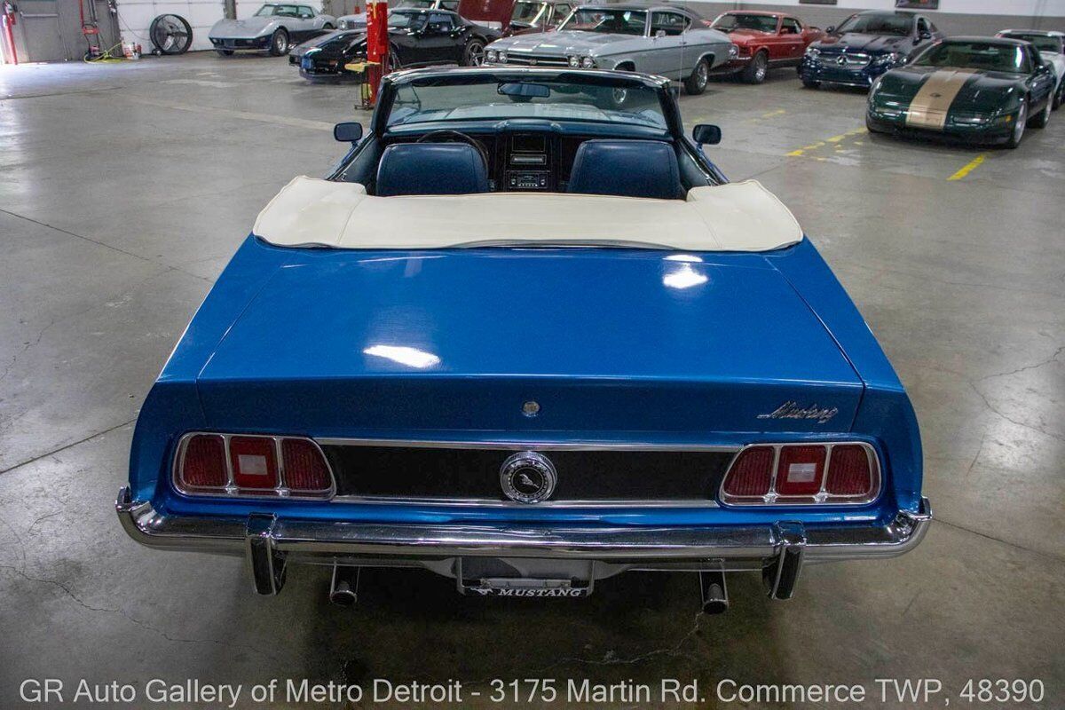 Ford-Mustang-1973-4