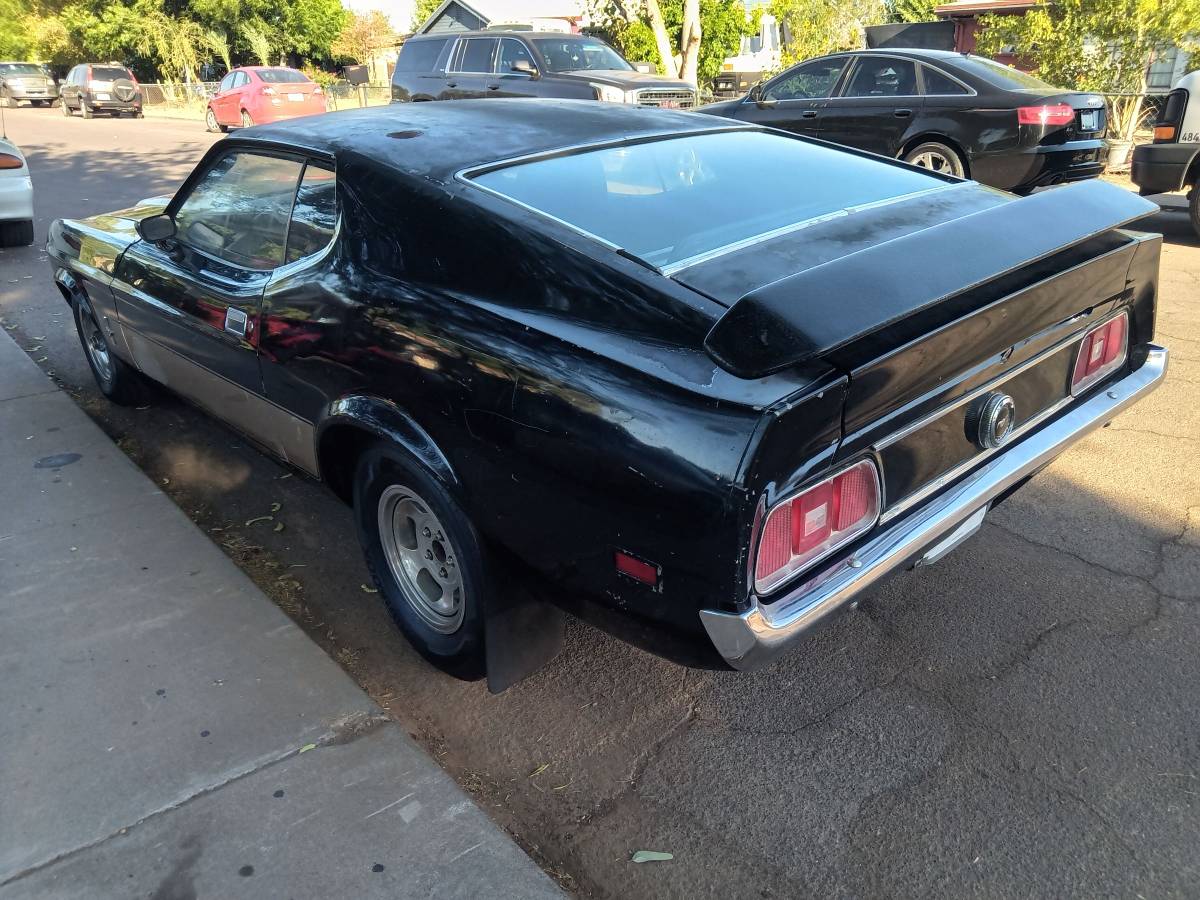 Ford-Mustang-1973-4