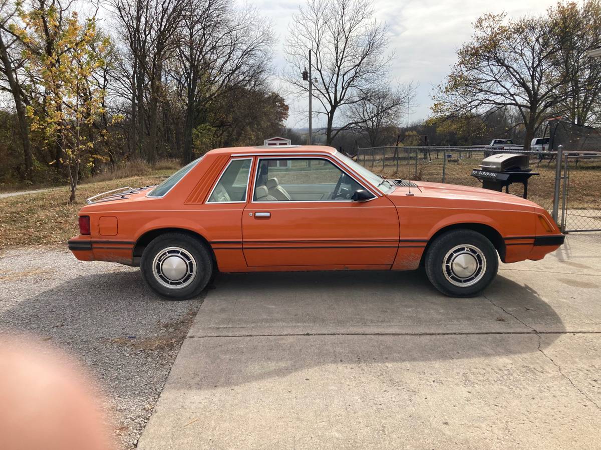 Ford-Mustang-1979-1