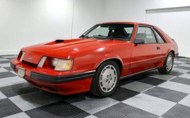 Ford-Mustang-1985-3