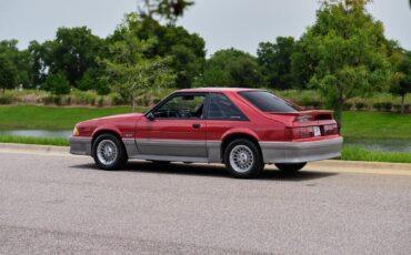 Ford-Mustang-1989-3