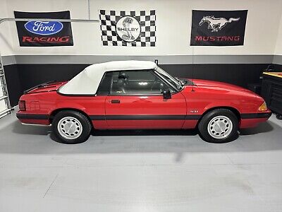 Ford-Mustang-1990-3