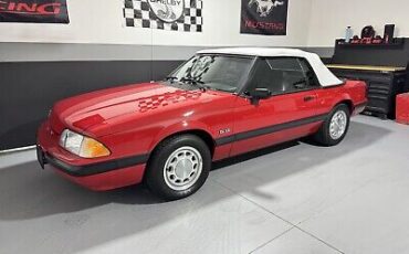 Ford-Mustang-1990-4