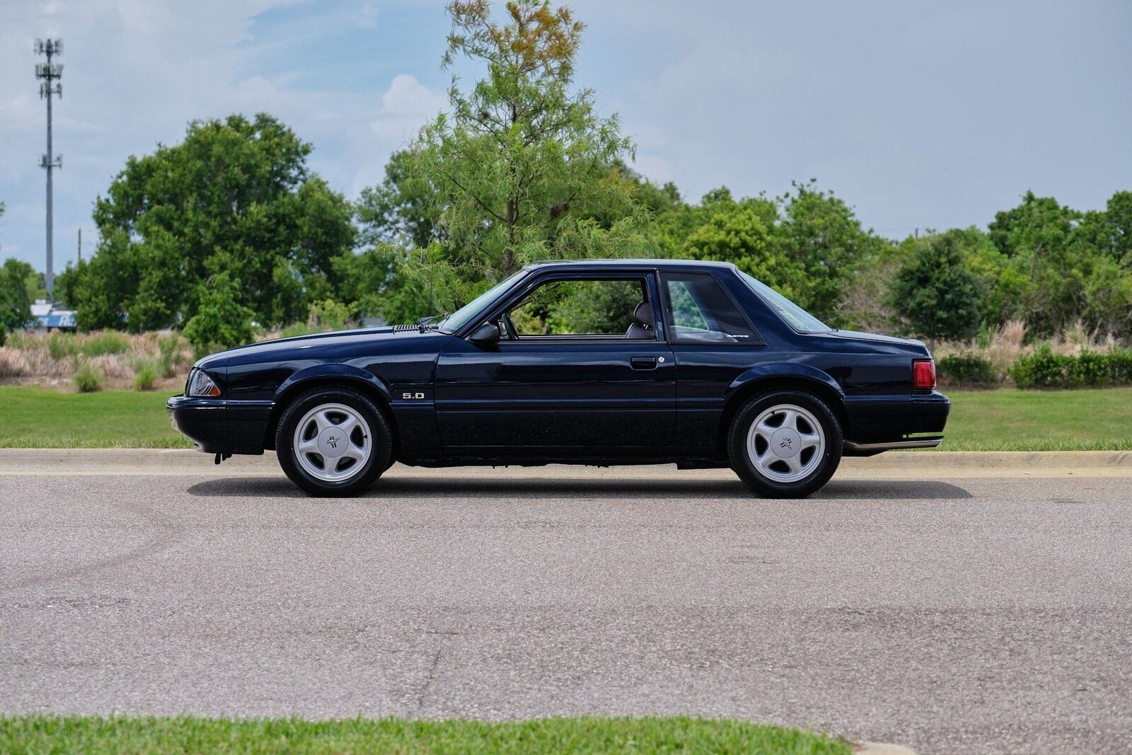 Ford-Mustang-1991-22