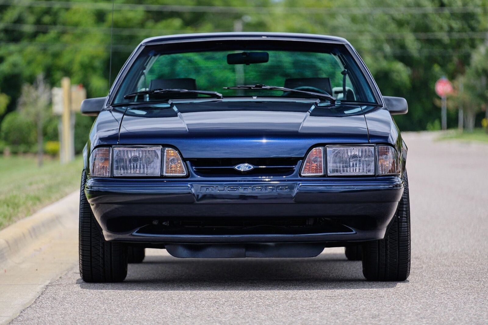 Ford-Mustang-1991-33