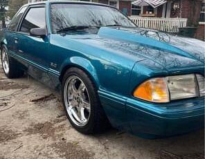 Ford-Mustang-1993-3