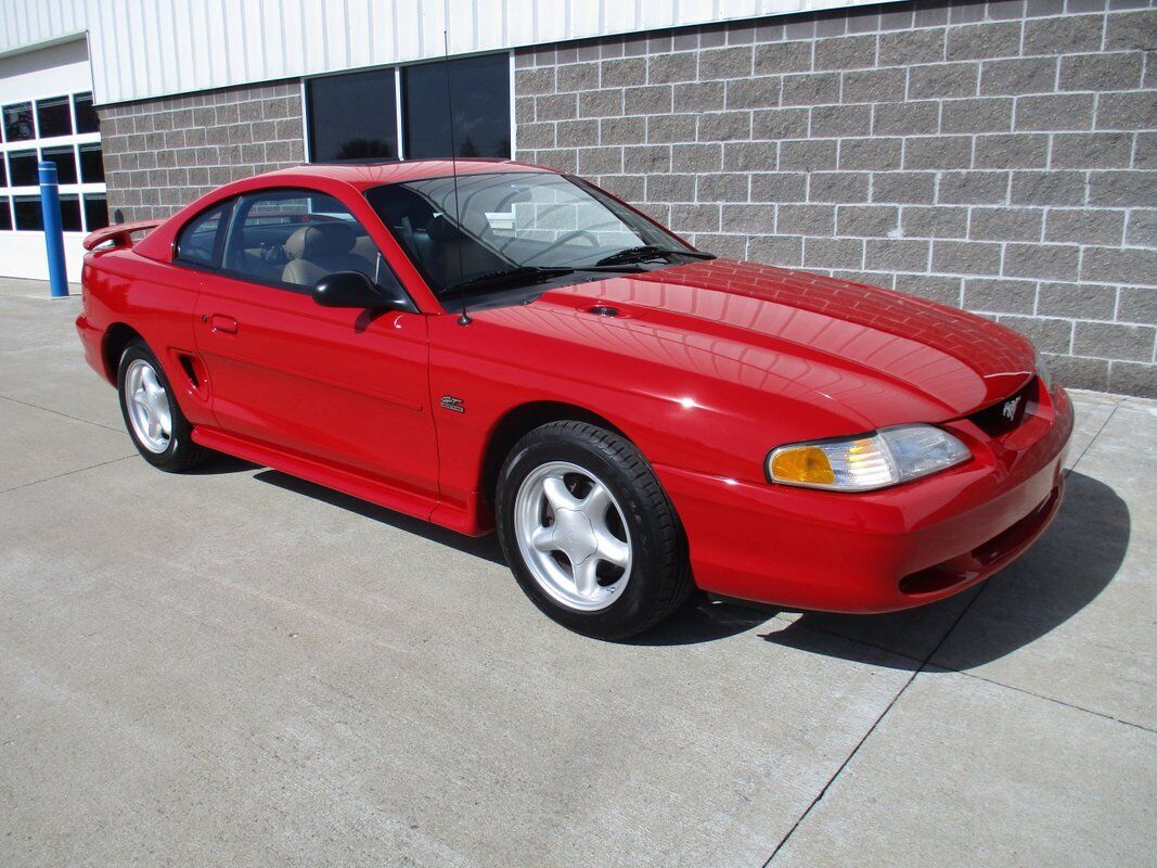 Ford-Mustang-1995-1