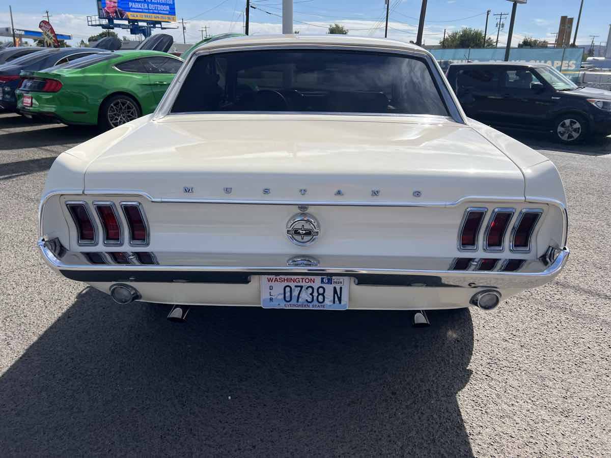 Ford-Mustang-2dr-coupe-1968-6