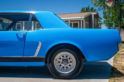 Ford-Mustang-Cabriolet-1965-4