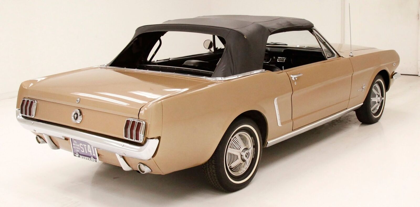 Ford-Mustang-Cabriolet-1965-6