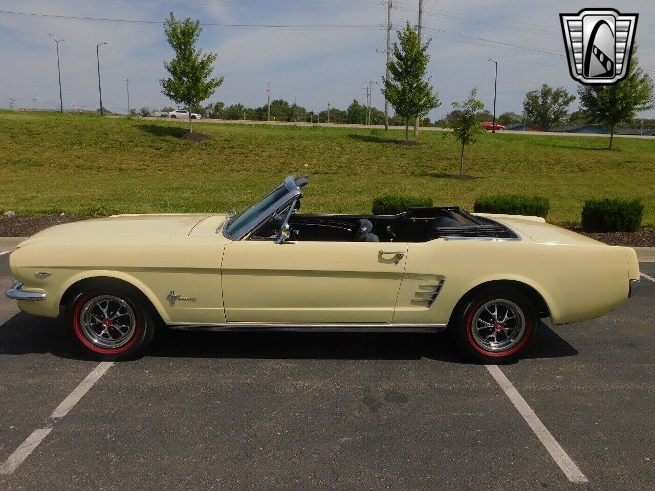 Ford-Mustang-Cabriolet-1966-2