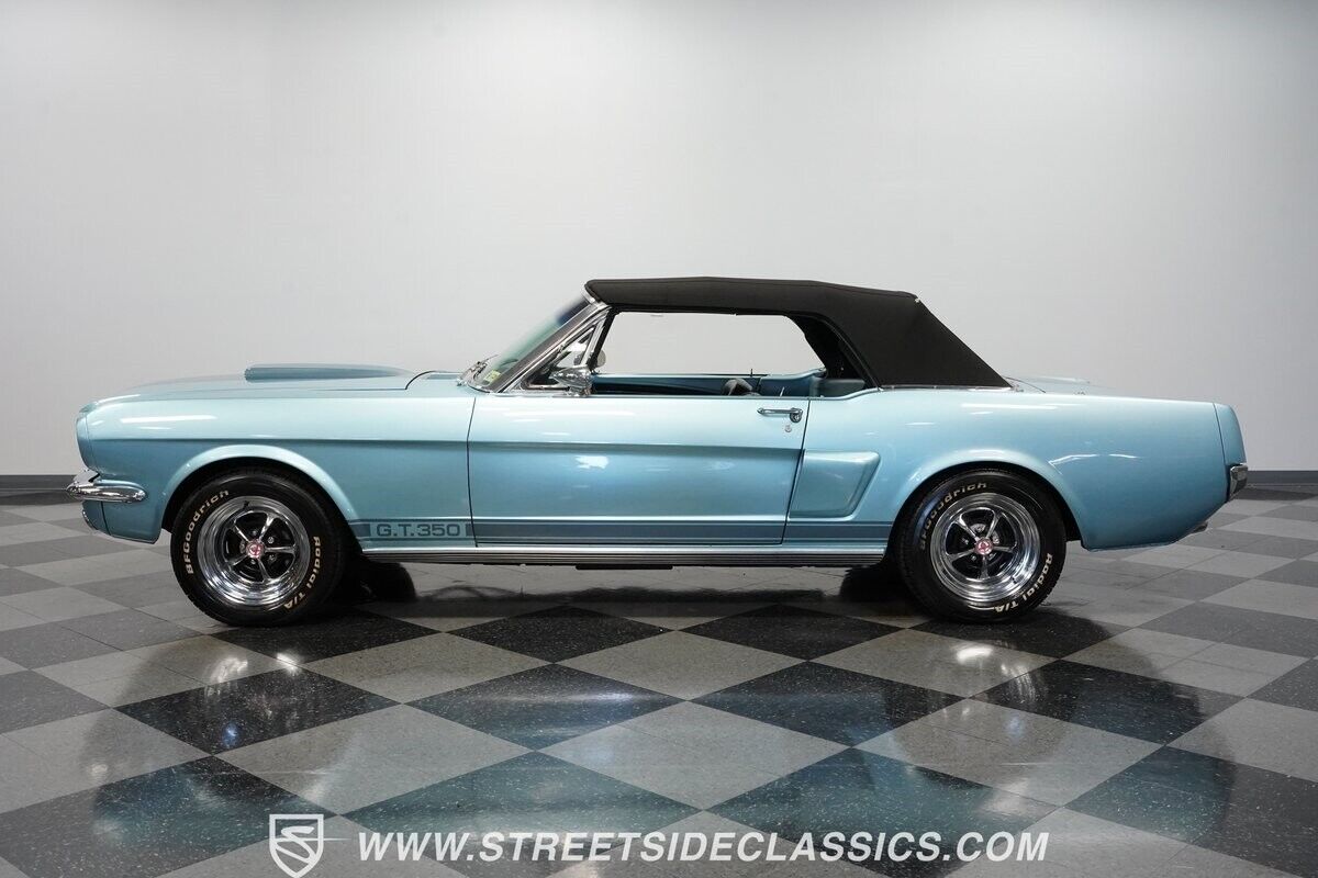 Ford-Mustang-Cabriolet-1966-2