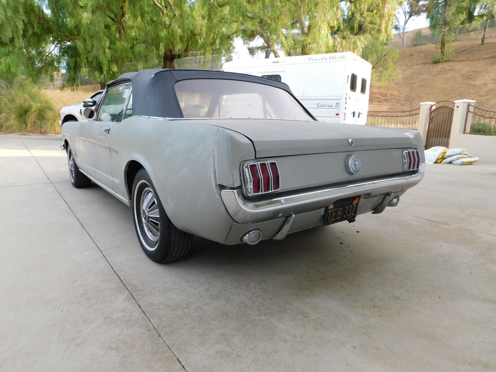 Ford-Mustang-Cabriolet-1966-7