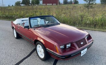 Ford-Mustang-Cabriolet-1984-6