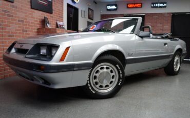 Ford-Mustang-Cabriolet-1986-5