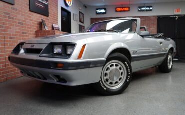 Ford-Mustang-Cabriolet-1986-6