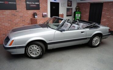 Ford-Mustang-Cabriolet-1986-8