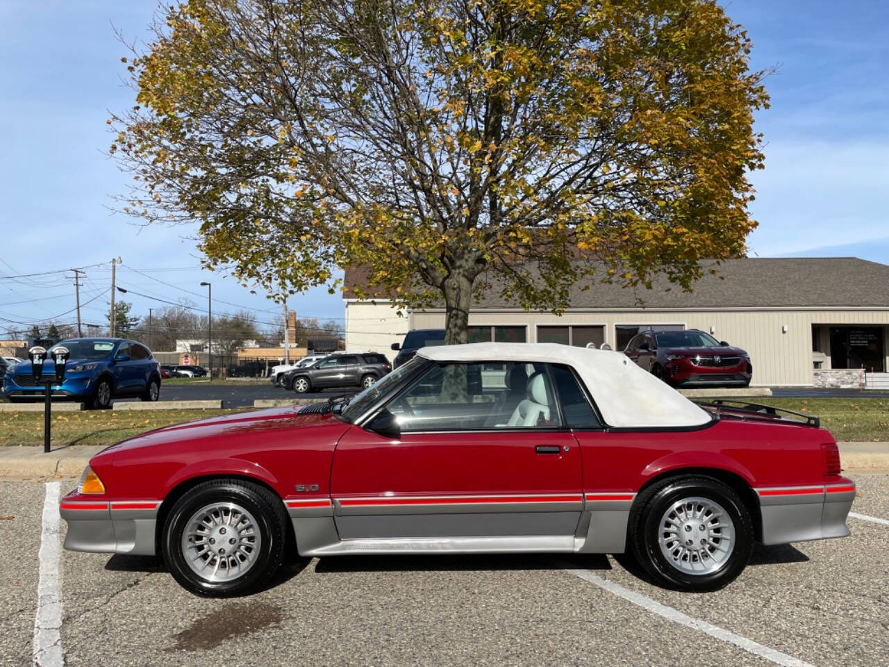 Ford-Mustang-Cabriolet-1987-2