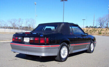 Ford-Mustang-Cabriolet-1989-1