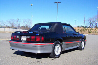 Ford-Mustang-Cabriolet-1989-1