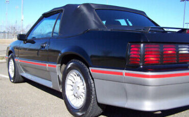 Ford-Mustang-Cabriolet-1989-20