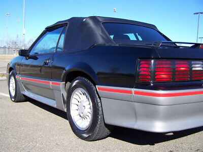 Ford-Mustang-Cabriolet-1989-20