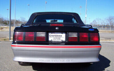 Ford-Mustang-Cabriolet-1989-23