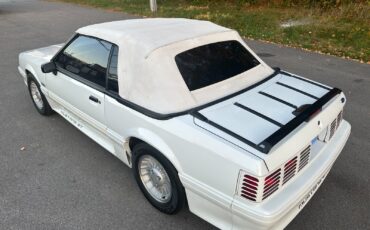 Ford-Mustang-Cabriolet-1989-28