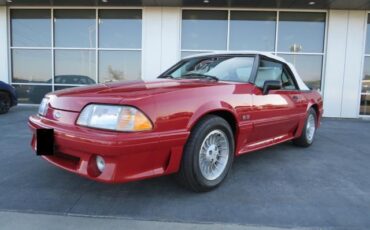 Ford-Mustang-Cabriolet-1989-3