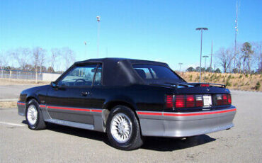 Ford-Mustang-Cabriolet-1989-3