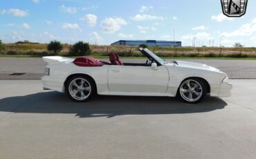 Ford-Mustang-Cabriolet-1989-3