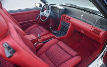 Ford-Mustang-Cabriolet-1989-4