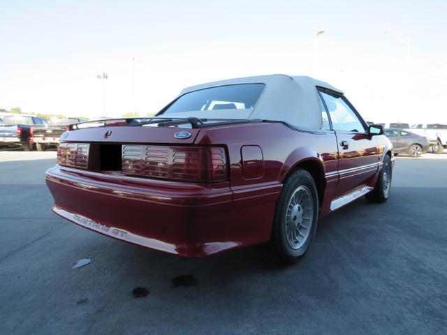 Ford-Mustang-Cabriolet-1989-7