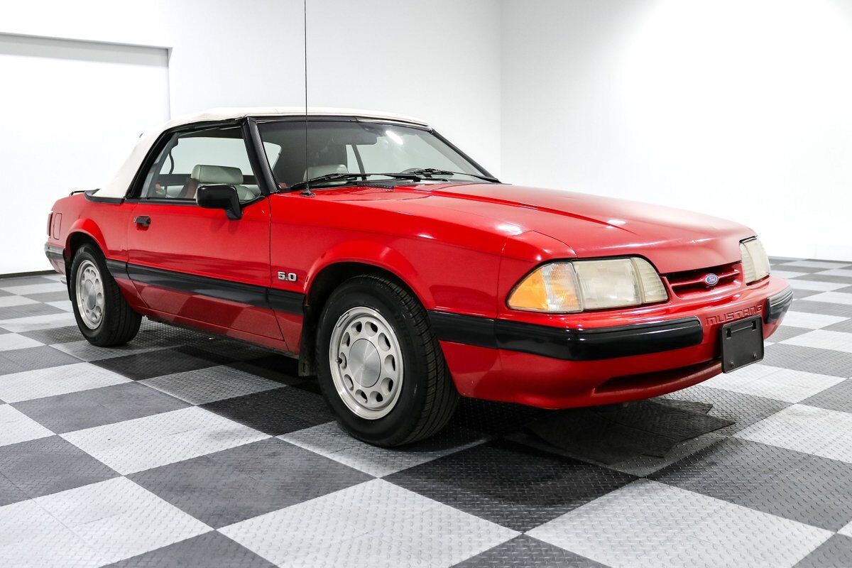 Ford-Mustang-Cabriolet-1990-1