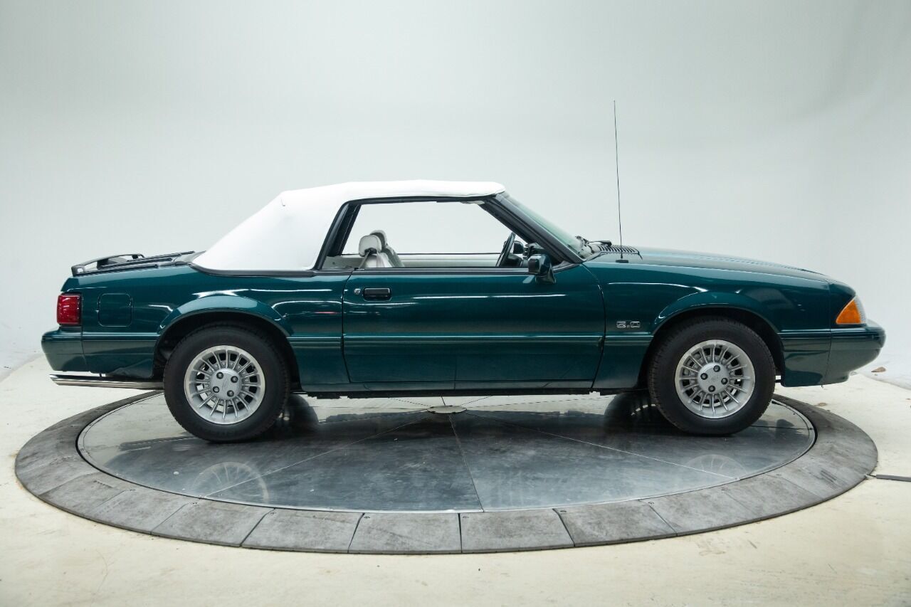 Ford-Mustang-Cabriolet-1990-1