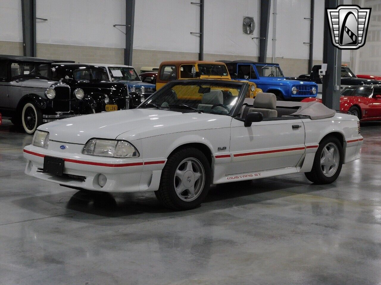 Ford-Mustang-Cabriolet-1990-2