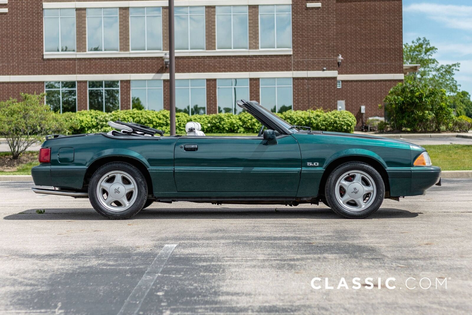 Ford-Mustang-Cabriolet-1990-3