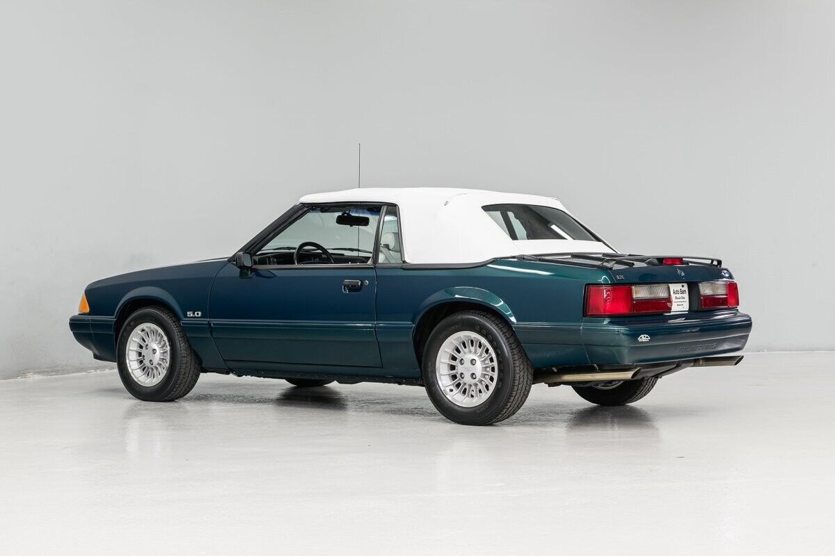 Ford-Mustang-Cabriolet-1990-3