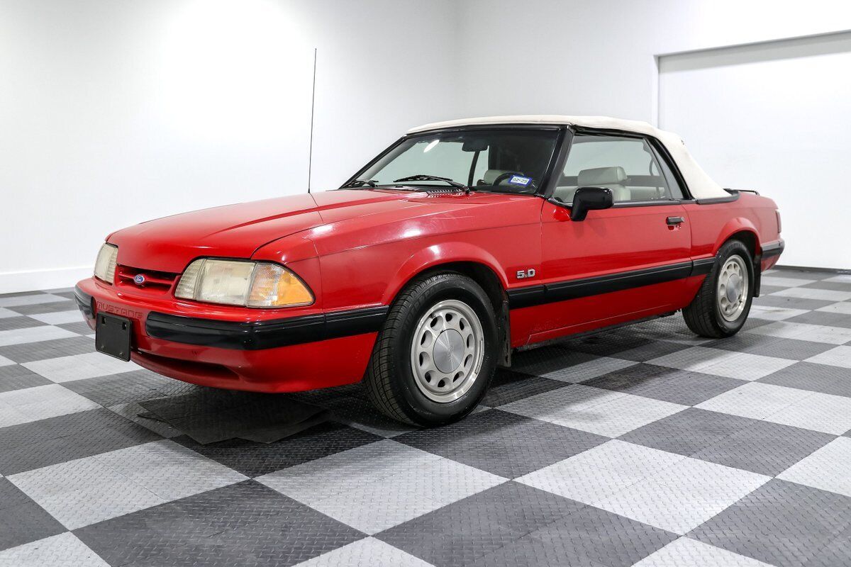 Ford-Mustang-Cabriolet-1990-4