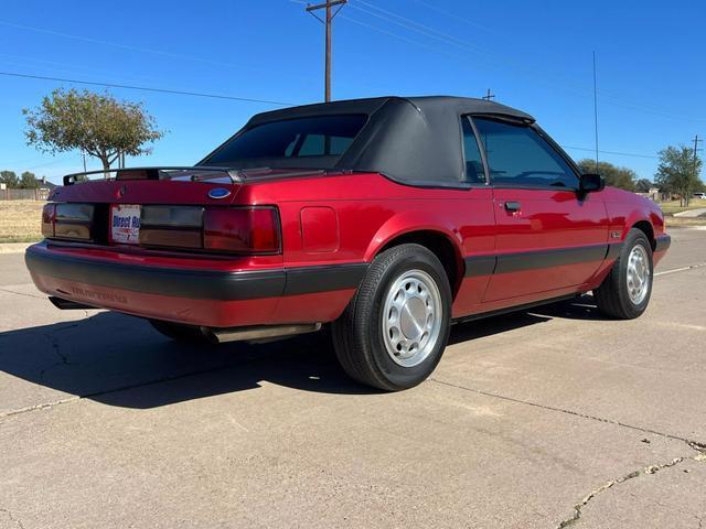 Ford-Mustang-Cabriolet-1990-4