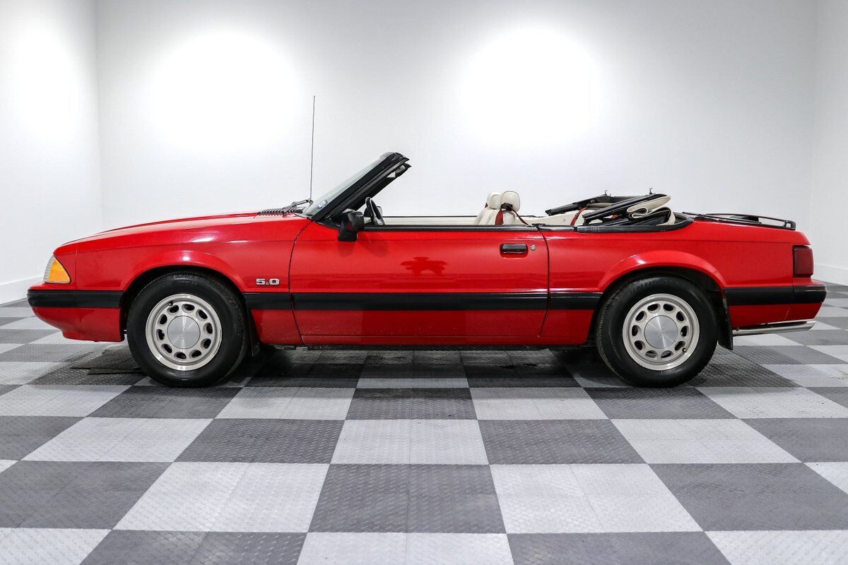 Ford-Mustang-Cabriolet-1990-5