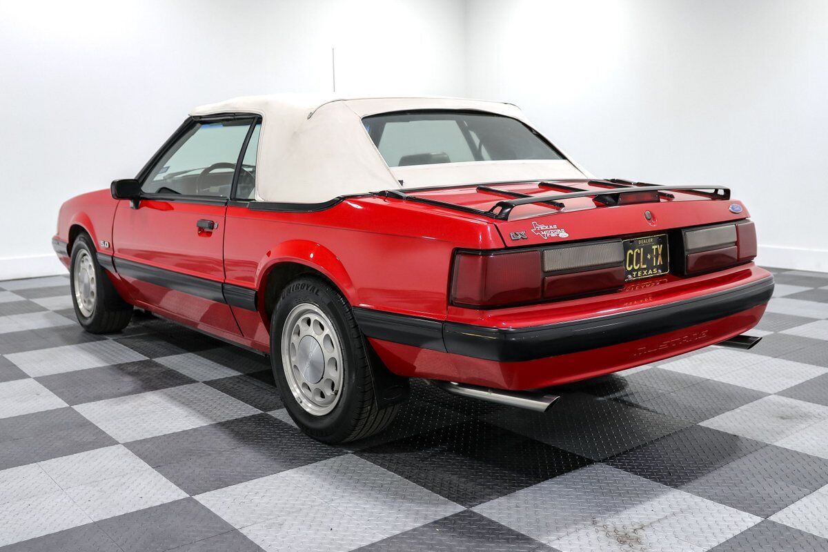 Ford-Mustang-Cabriolet-1990-7