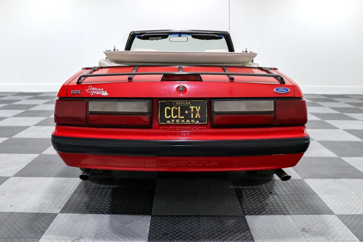 Ford-Mustang-Cabriolet-1990-8