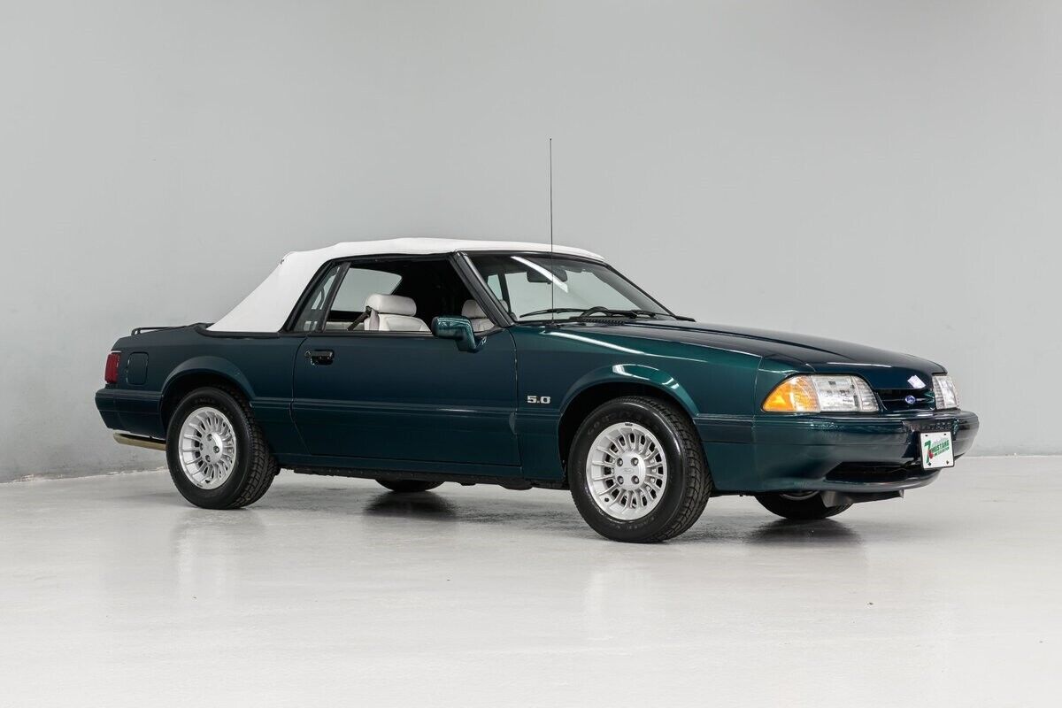 Ford-Mustang-Cabriolet-1990-8