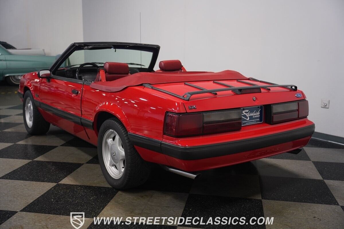 Ford-Mustang-Cabriolet-1991-11