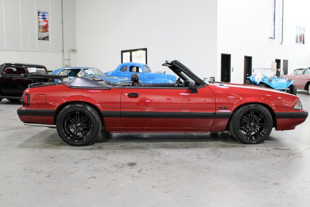 Ford-Mustang-Cabriolet-1991-5